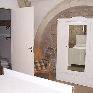 https://dammuso-bouganville.sicilyhotelsitaly.net